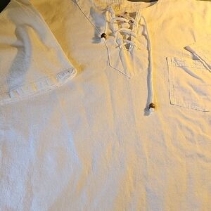 White Henleystyle Lace-Up Shirt. XL. 100% Cotton.